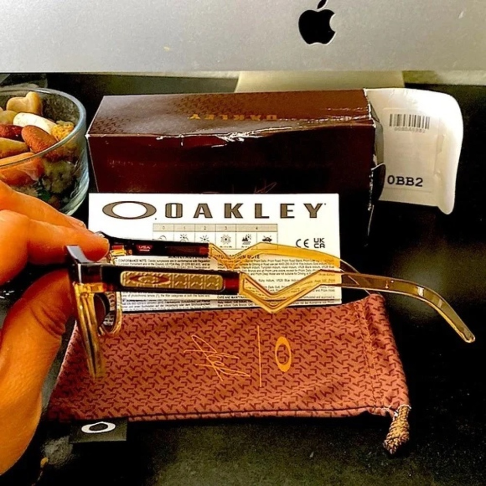 Oakley Sunglasses Kylian Mbappé Sunglasses oo9242 signature series hstn ⚽️ ☀️🕶️ - Picture 8 of 12